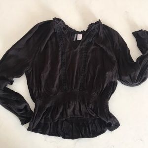 Beautiful comfort fit black blouse